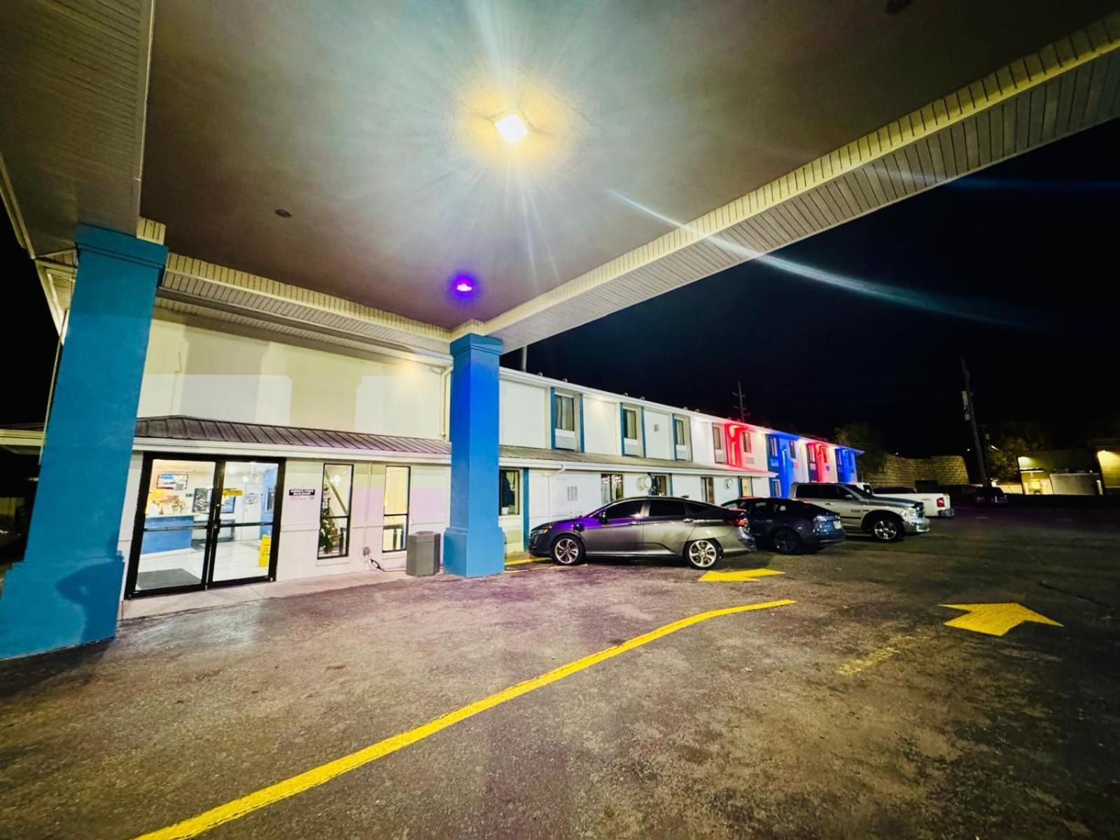 Express Inn Джанкшен Сити Экстерьер фото